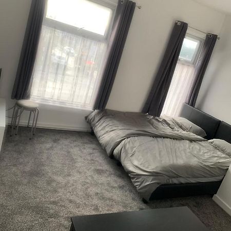 New 2 Bedroom Apartment In Greater Manchester Ashton-under-Lyne Exterior foto